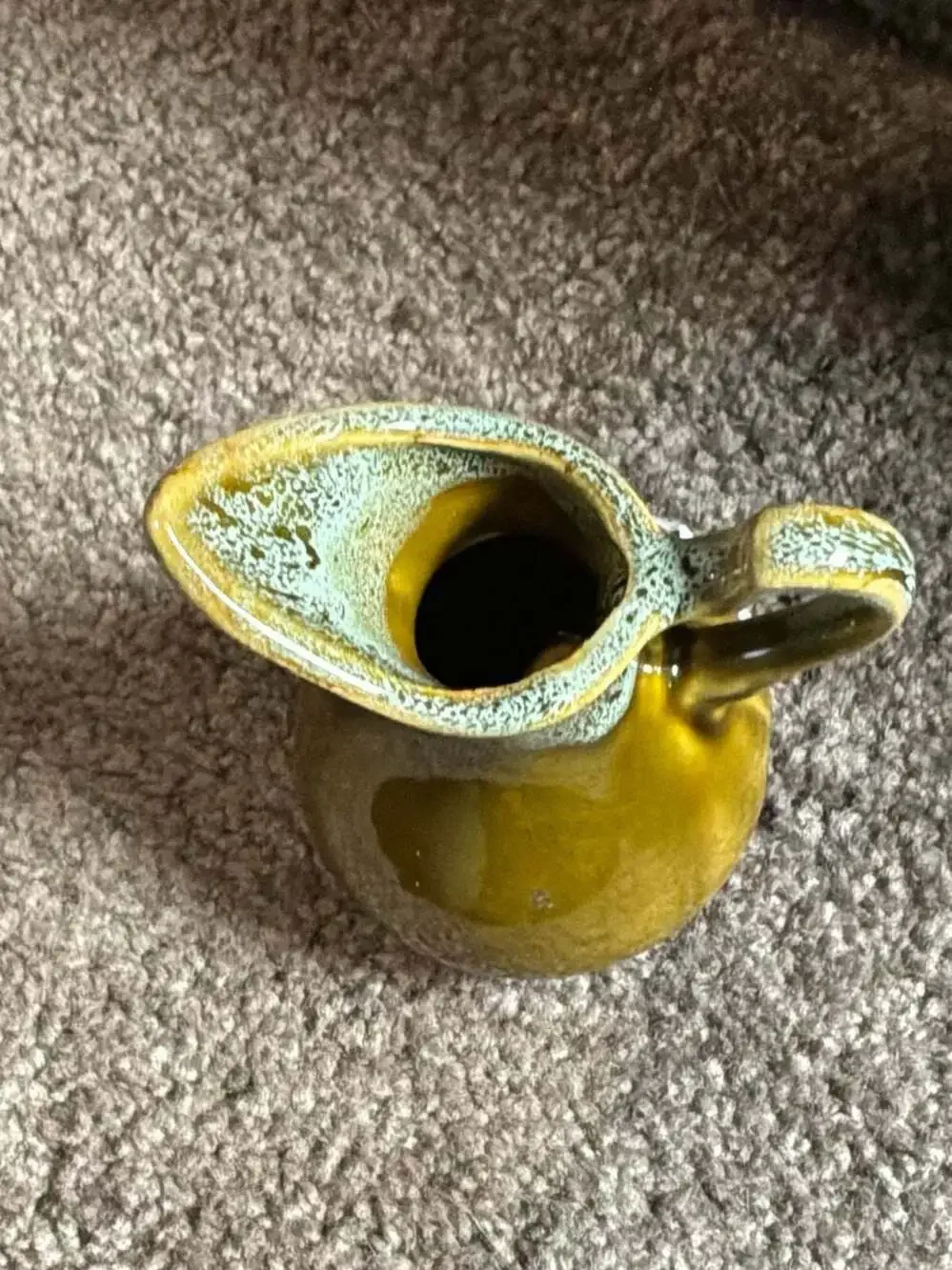 VTG GREEN and WHITE Drip Glaze Small Pottery Pitcher Creamer Vase-Marked 94
